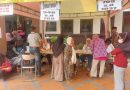 Warga Gembor Terima Bansos Beras 30 Kg, Lansia dan Ibu Menyusui Jadi Perhatian